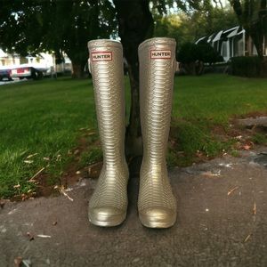 Hunter Women's Carnaby Boa Snake Pull on Tall Rubber Rain Boots US 5 Women’s